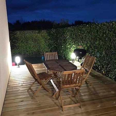Maisonnette Avec Terrasse Argences Экстерьер фото