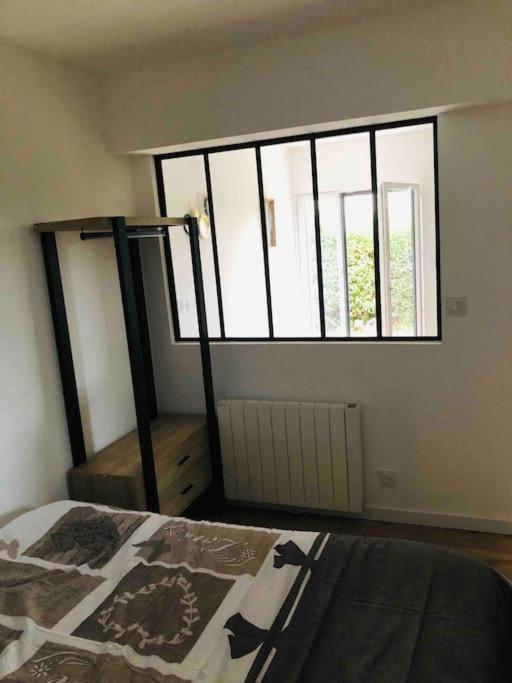 Maisonnette Avec Terrasse Argences Экстерьер фото