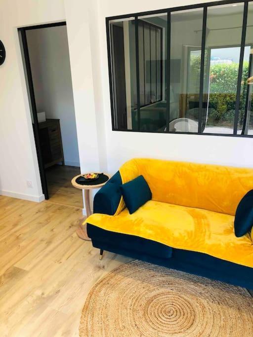 Maisonnette Avec Terrasse Argences Экстерьер фото