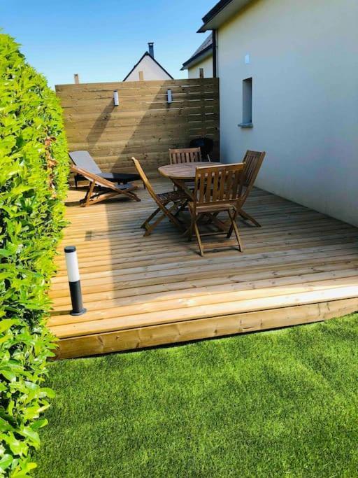 Maisonnette Avec Terrasse Argences Экстерьер фото